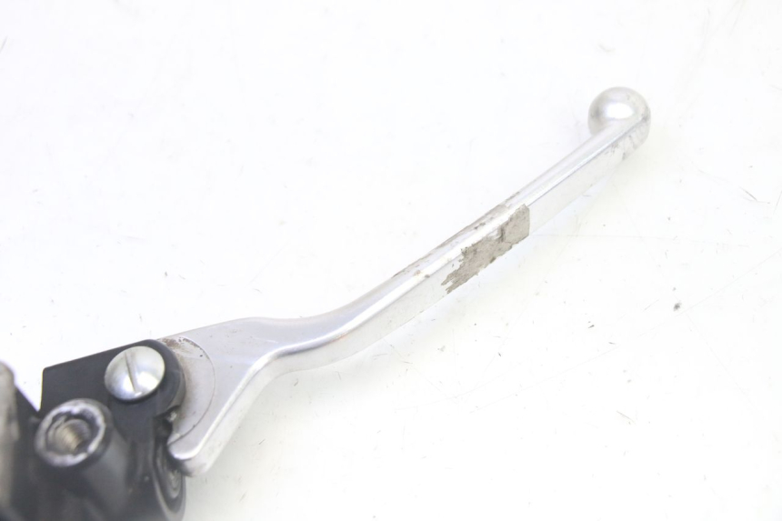 photo de CILINDRO MAESTRO DELANTERO PIAGGIO FLY 2T 50 (2004 - 2017) - Primer plano técnico