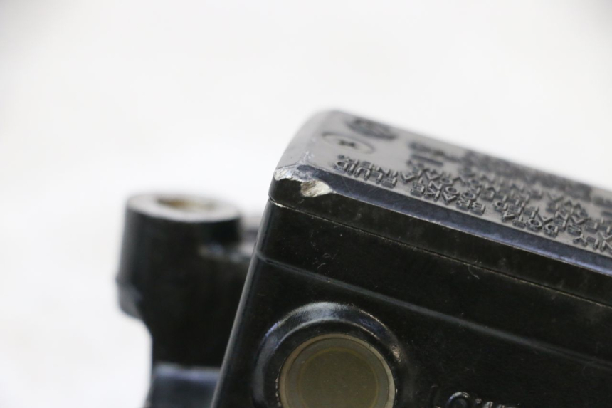 photo de BOMBA FRENO DELANTERO YAMAHA FZ6 N FAZER 600 (2004 - 2006) - Detalle de la pieza