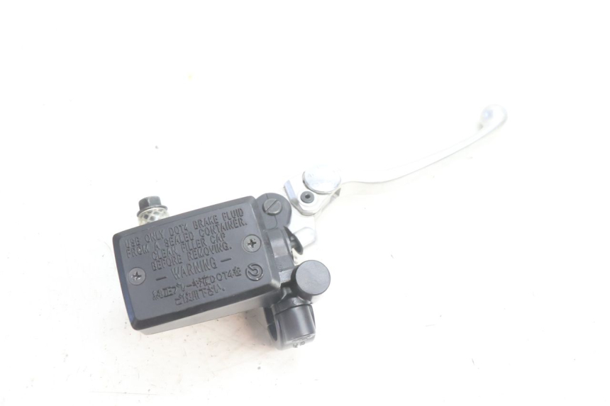 photo de BOMBA FRENO DELANTERO YAMAHA FZ8 800 (2010 - 2016) - Otra perspectiva