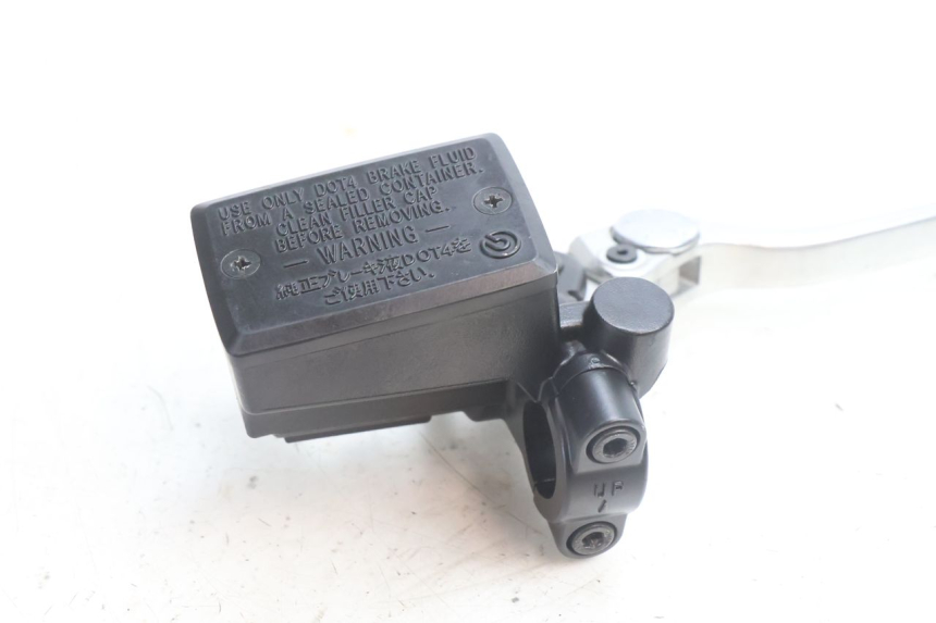 photo de BOMBA FRENO DELANTERO YAMAHA FZ8 800 (2010 - 2016) - Vista general del producto