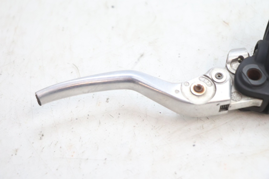 photo de CILINDRO MAESTRO DELANTERO GILERA GP 800 (2007 - 2013) - Vista general del producto