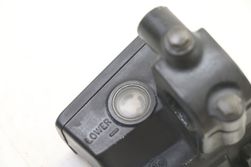 photo de BOMBA FRENO DELANTERO SUZUKI GS GSE 500 (2001 - 2003) - Otra perspectiva