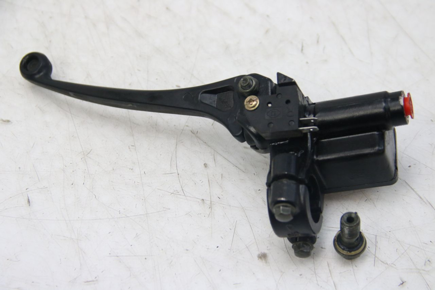 photo de CILINDRO MAESTRO DELANTERO EUROCKA GTR 50 (2007 - 2017) - Otra perspectiva