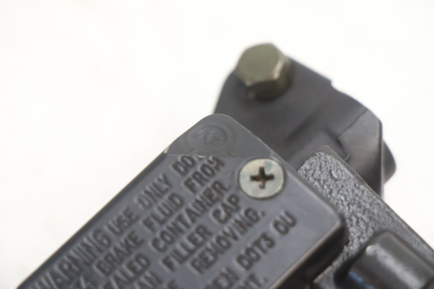 photo de CILINDRO MAESTRO DELANTERO EUROCKA GTR 50 (2007 - 2017) - Detalle de la pieza