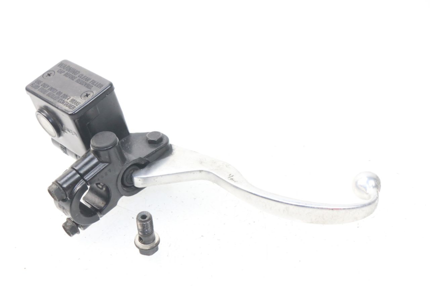 photo de BOMBA FRENO DELANTERO SYM GTS EFI ABS 125 (2012 - 2016) - Otra perspectiva