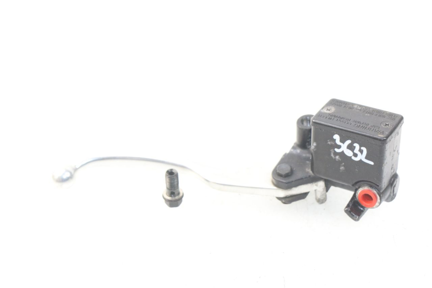 photo de BOMBA FRENO DELANTERO SYM GTS EFI ABS 125 (2012 - 2016) - Vista principal