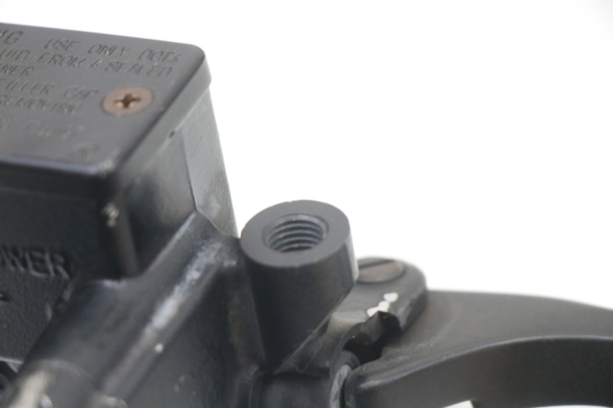 photo de CILINDRO MAESTRO DELANTERO HONDA FES S-WING SWING ABS 125 (2007 - 2015) - Zoom estado de uso