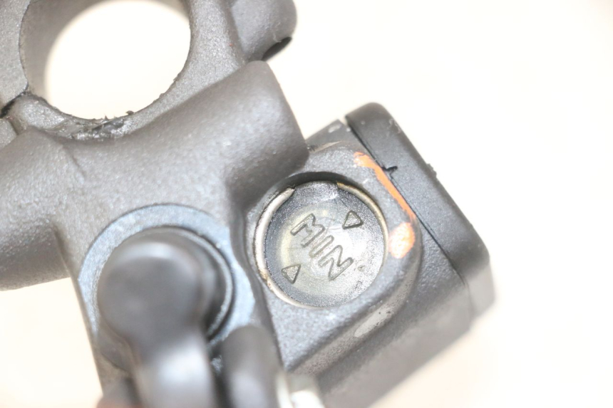 photo de BOMBA FRENO DELANTERO PEUGEOT JET FORCE CARBU 50 (2003 - 2016) - Zoom estado de uso