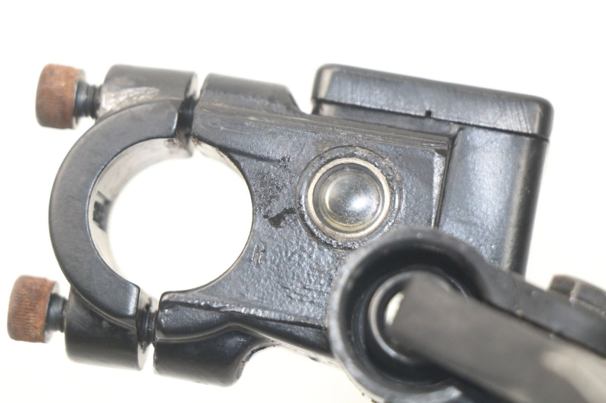 photo de CILINDRO MAESTRO DELANTERO PEUGEOT KISBEE 2T 50 (2010 - 2017) - Zoom estado de uso