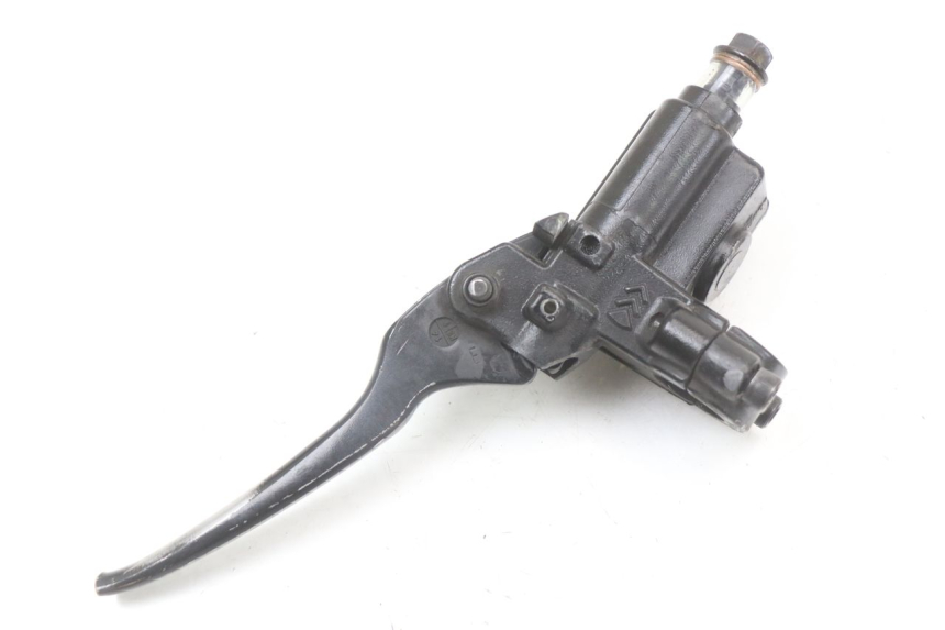 photo de BOMBA FRENO DELANTERO PEUGEOT KISBEE 2T 50 (2018 - 2022) - Primer plano técnico