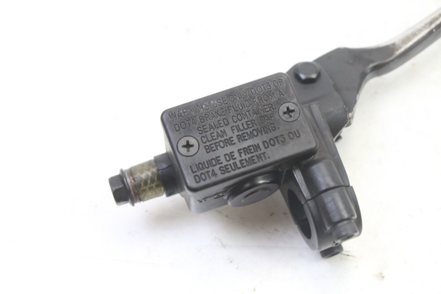 photo de BOMBA FRENO DELANTERO PEUGEOT KISBEE 2T 50 (2018 - 2022) - Detalle de la pieza