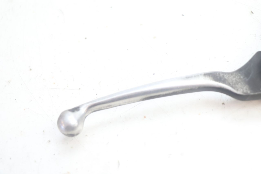 photo de CILINDRO MAESTRO DELANTERO PEUGEOT KISBEE 2T 50 (2010 - 2017) - Primer plano técnico