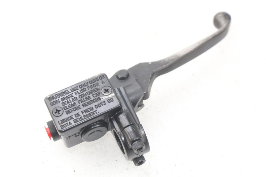 photo de CILINDRO MAESTRO DELANTERO PEUGEOT KISBEE 4T 50 (2018 - 2022) - Otra perspectiva