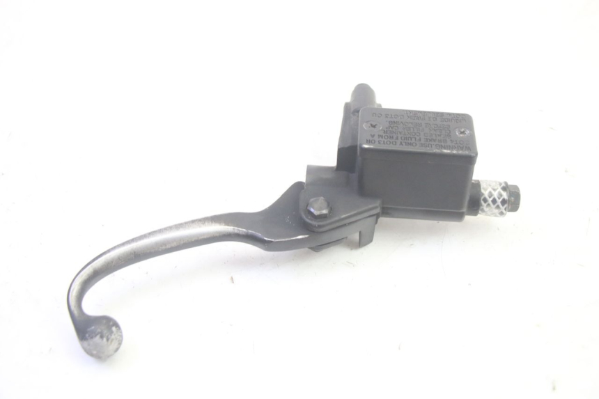 photo de CILINDRO MAESTRO DELANTERO PEUGEOT KISBEE 4T 50 (2018 - 2022) - Primer plano técnico