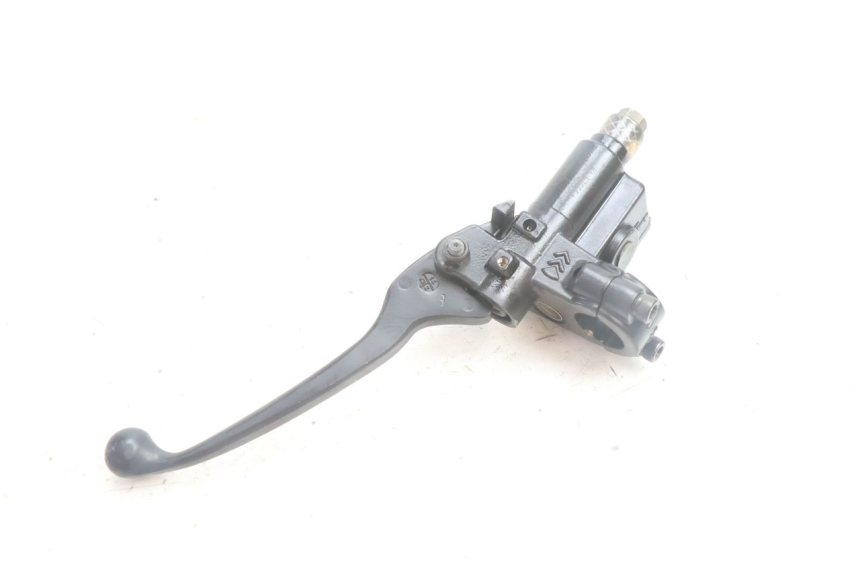 photo de CILINDRO MAESTRO DELANTERO PEUGEOT KISBEE 4T 50 (2010 - 2017) - Detalles de los puntos de fijación