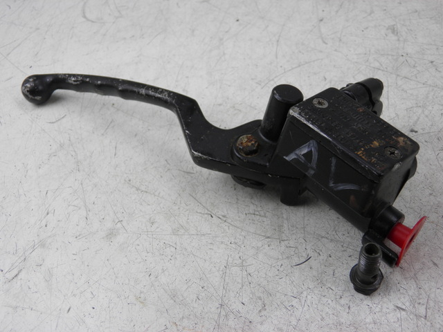 photo de BOMBA FRENO DELANTERO KYMCO QUANNON 125 (2007 - 2014) - Vista principal