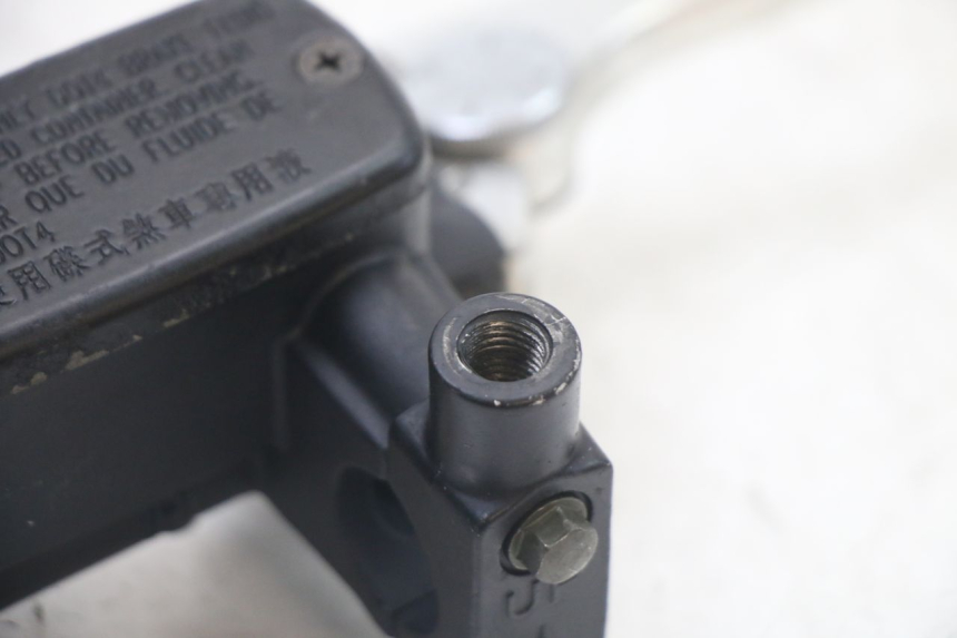 photo de BOMBA FRENO DELANTERO KYMCO XCITING 500 (2007 - 2010) - Vista general del producto