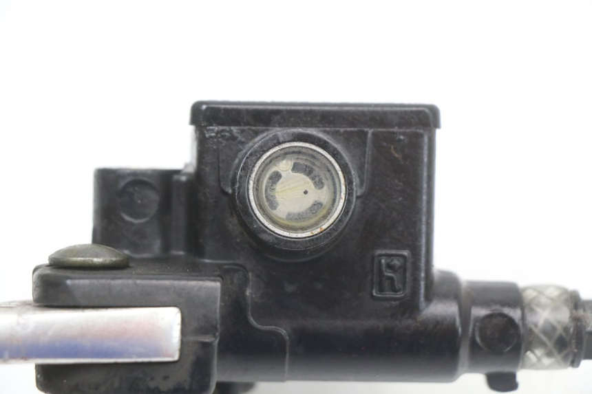 photo de BOMBA FRENO DELANTERO PIAGGIO LIBERTY 4T 50 (2018 - 2021) - Otra perspectiva