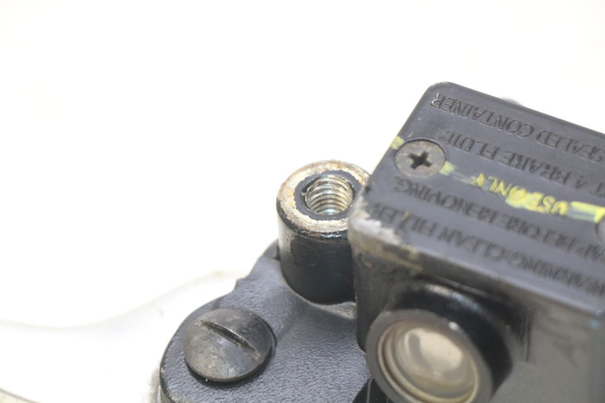 photo de CILINDRO MAESTRO DELANTERO PIAGGIO LIBERTY IGET 4T 50 (2015 - 2020) - Primer plano técnico