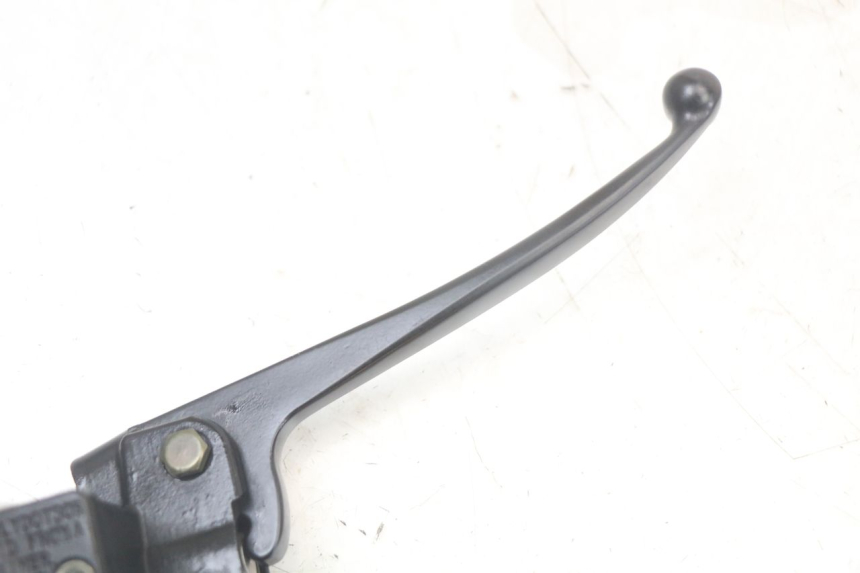 photo de BOMBA FRENO DELANTERO MASH LEGEND'R 4T 50 (2021 - 2025) - Primer plano técnico