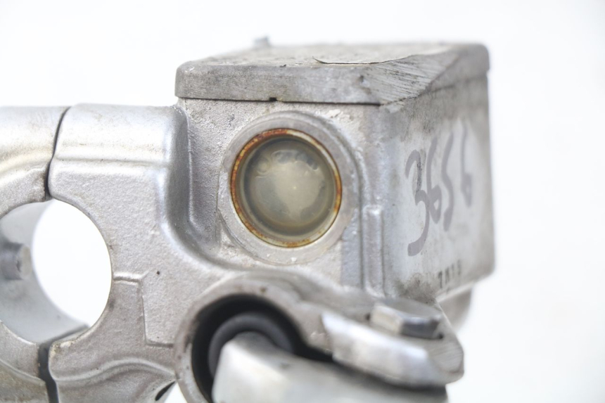 photo de BOMBA FRENO DELANTERO SYM MIO 100 (2006 - 2017) - Otra perspectiva