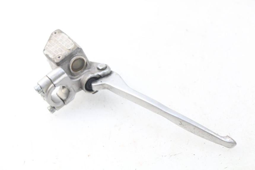 photo de BOMBA FRENO DELANTERO SYM MIO 100 (2006 - 2017) - Detalles de los puntos de fijación