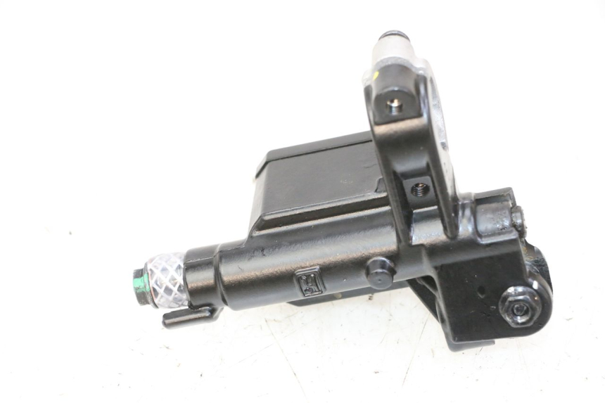 photo de BOMBA FRENO DELANTERO PIAGGIO MP3 HPE 310 (2024 - 2025) - Detalle de la pieza