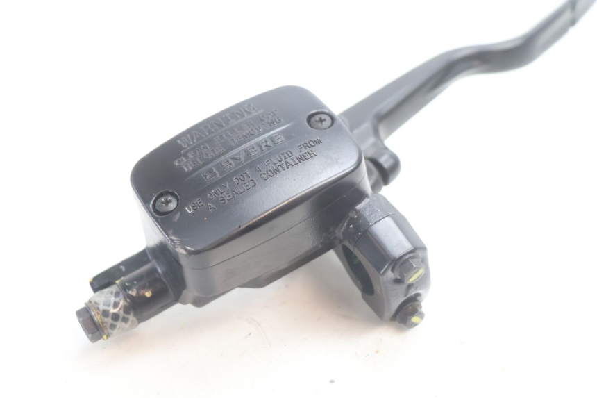 photo de BOMBA FRENO DELANTERO PIAGGIO MP3 HPE 530 (2022 - 2026) - Zoom estado de uso