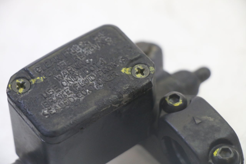 photo de BOMBA FRENO DELANTERO PIAGGIO MP3 LT 300 (2010 - 2016) - Zoom estado de uso