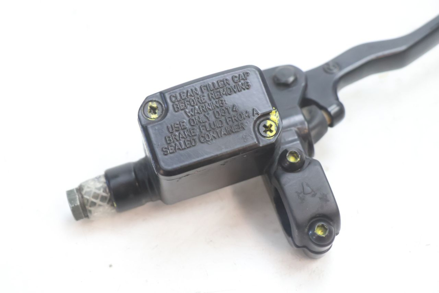 photo de BOMBA FRENO DELANTERO PIAGGIO MP3 LT 300 (2010 - 2016) - Detalle de la pieza