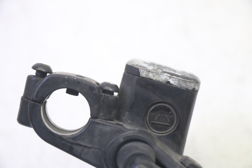 photo de CILINDRO MAESTRO DELANTERO PIAGGIO MP3 RL 250 (2006 - 2010) - Primer plano técnico