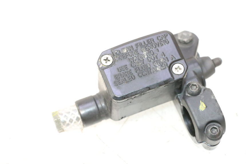 photo de CILINDRO MAESTRO DELANTERO PIAGGIO MP3 125 (2006 - 2014) - Primer plano técnico