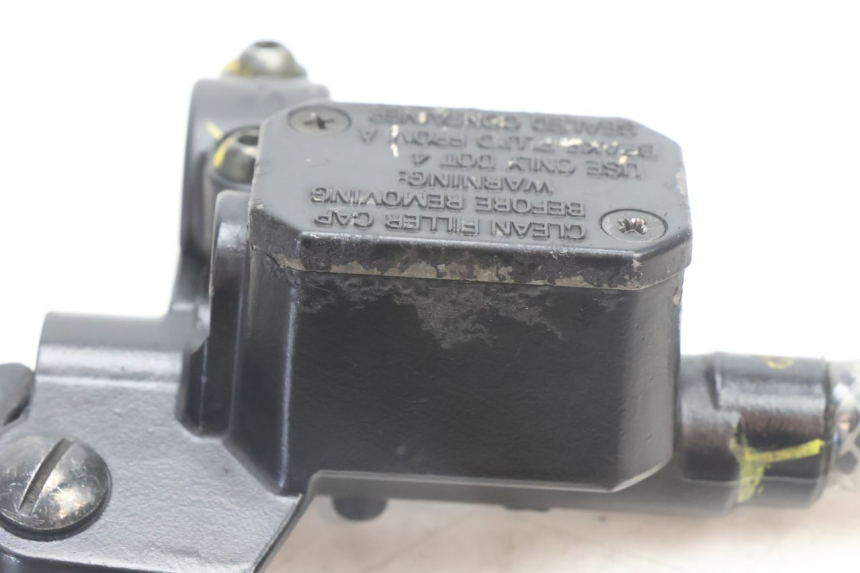 photo de BOMBA FRENO DELANTERO PIAGGIO MP3 500 (2016 - 2018) - Estado de la superficie y material