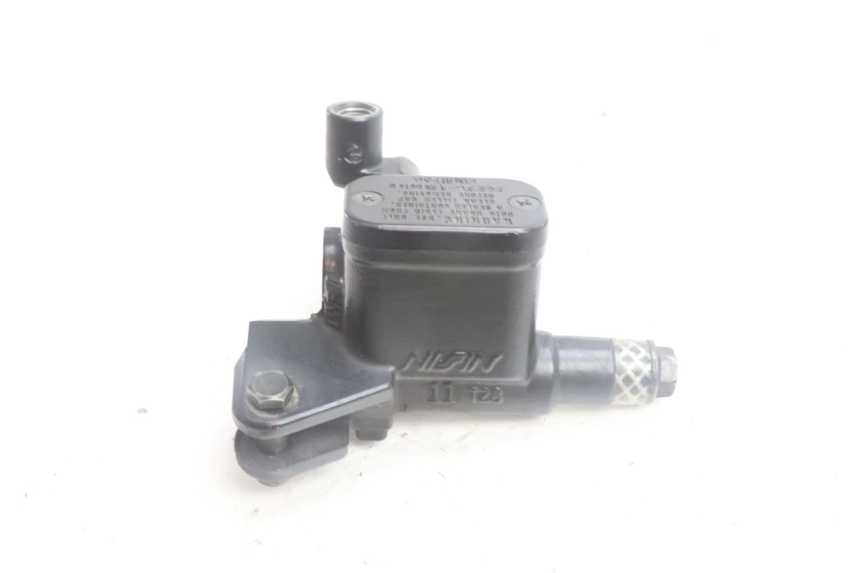 photo de BOMBA FRENO DELANTERO YAMAHA N-MAX NMAX 125 (2021 - 2024) - Zoom estado de uso