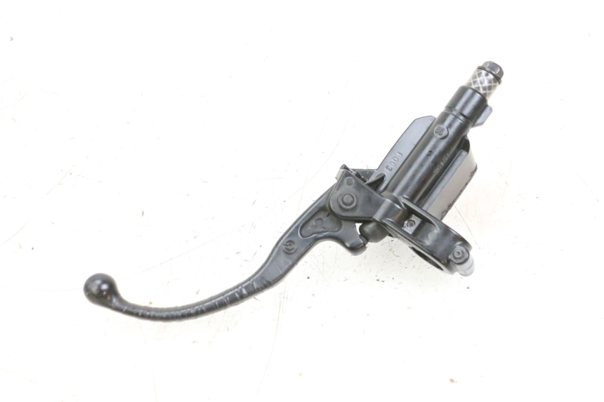 photo de CILINDRO MAESTRO DELANTERO YAMAHA NEOS NEO'S 4T 50 (2008 - 2016) - Detalles de los puntos de fijación