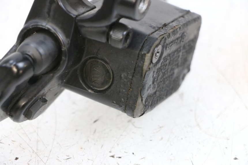 photo de CILINDRO MAESTRO DELANTERO YAMAHA NEOS NEO'S 4T 50 (2008 - 2016) - Estado de la superficie y material