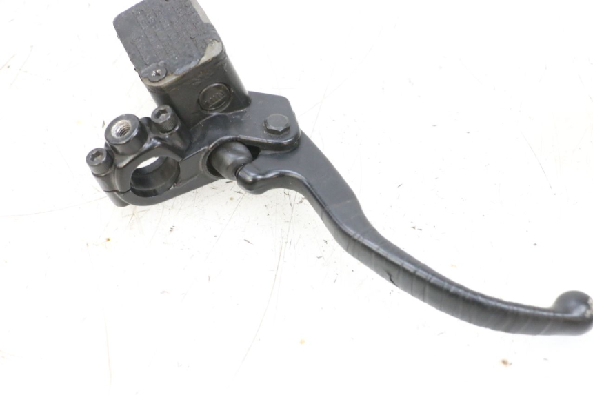 photo de CILINDRO MAESTRO DELANTERO YAMAHA NEOS NEO'S 4T 50 (2008 - 2016) - Recambio usado revisado