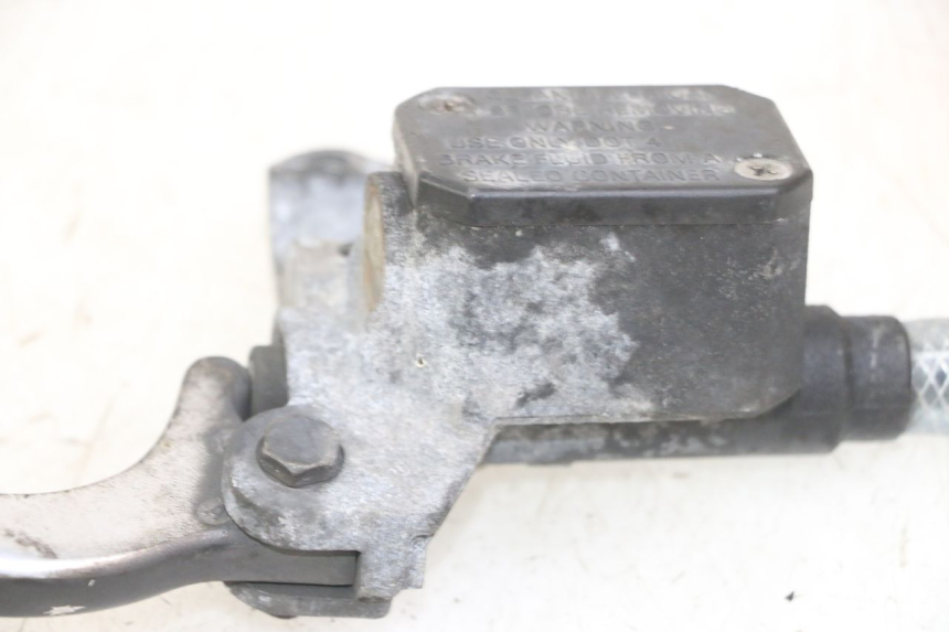 photo de CILINDRO MAESTRO DELANTERO GILERA NEXUS 125 (2009 - 2013) - Otra perspectiva