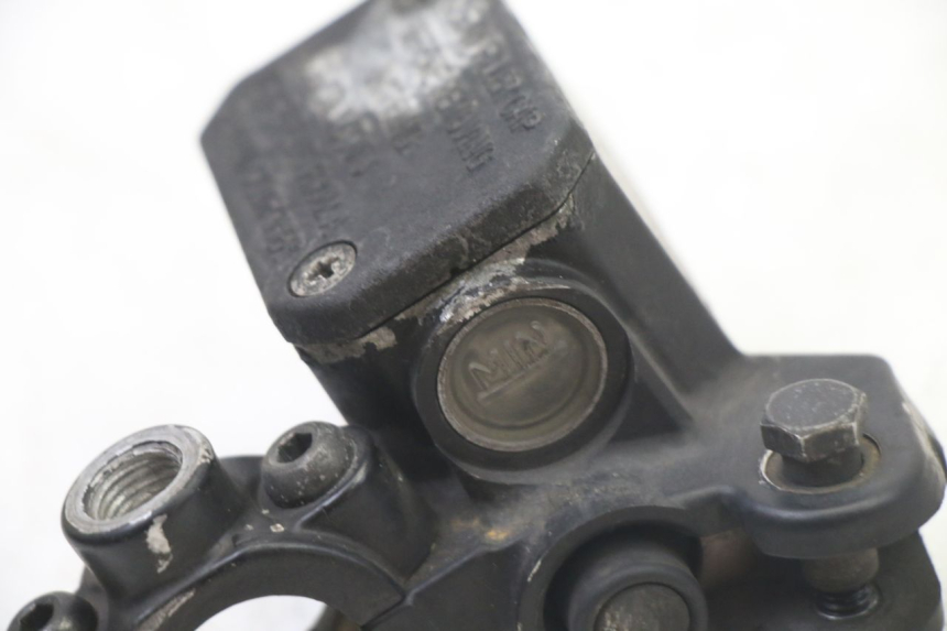 photo de CILINDRO MAESTRO DELANTERO GILERA NEXUS 125 (2009 - 2013) - Primer plano técnico