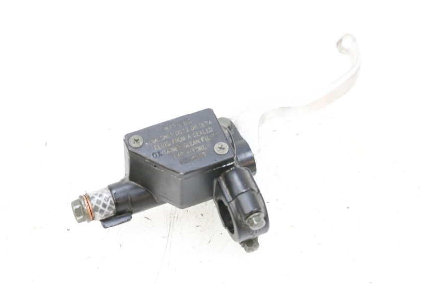 photo de BOMBA FRENO DELANTERO SYM ORBIT 2 50 (2008 - 2014) - Detalles de los puntos de fijación