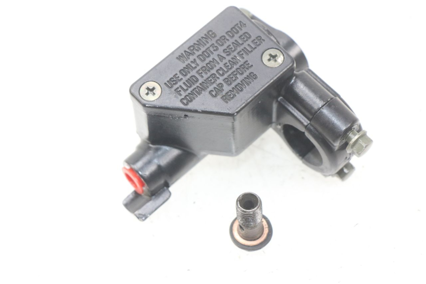 photo de BOMBA FRENO DELANTERO SYM ORBIT III 3 4T 50 (2021 - 2025) - Otra perspectiva