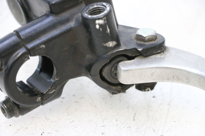 photo de BOMBA FRENO DELANTERO HONDA PCX (JF57/JF64) 125 (2014 - 2018) - Primer plano técnico