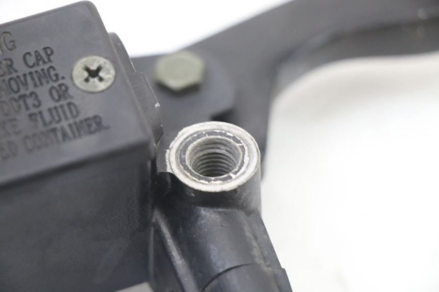 photo de CILINDRO MAESTRO DELANTERO PEUGEOT CITYSTAR 50 (2013 - 2017) - Zoom estado de uso