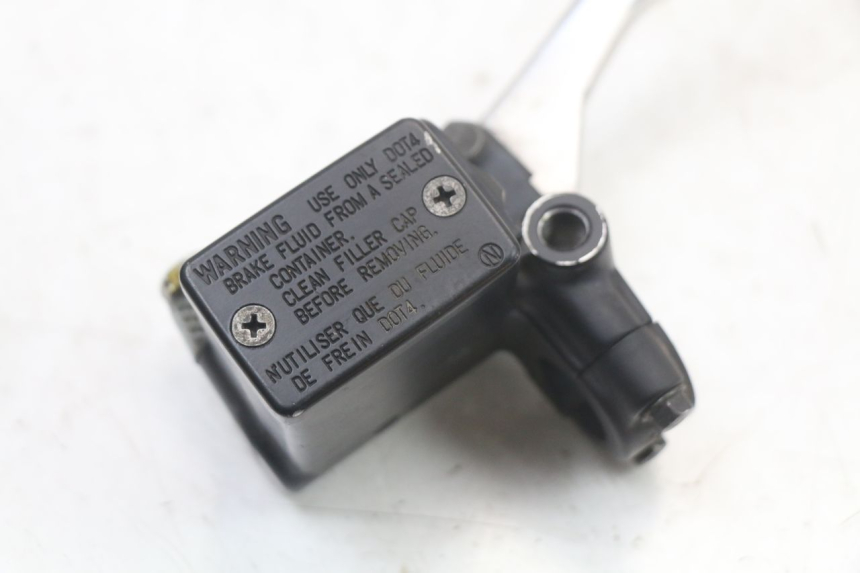 photo de CILINDRO MAESTRO DELANTERO PEUGEOT SATELIS 125 (2010 - 2012) - Zoom estado de uso