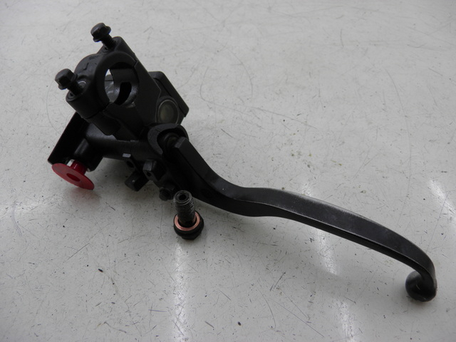 photo de CILINDRO MAESTRO DELANTERO PEUGEOT V-CLIC VCLIC 50 (2007 - 2013) - Detalle de la pieza