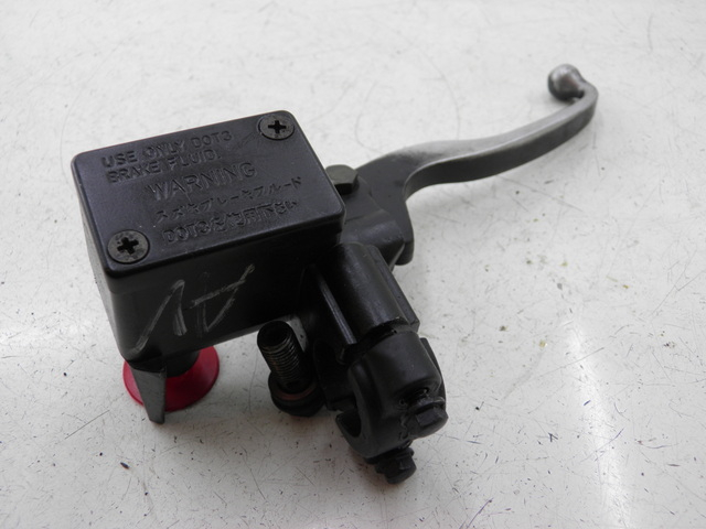 photo de CILINDRO MAESTRO DELANTERO PEUGEOT V-CLIC VCLIC 50 (2007 - 2013) - Zoom estado de uso