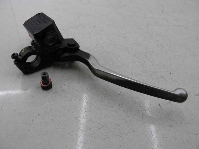 photo de BOMBA FRENO DELANTERO PIAGGIO X8 STREET 125 (2006 - 2007) - Detalles de los puntos de fijación