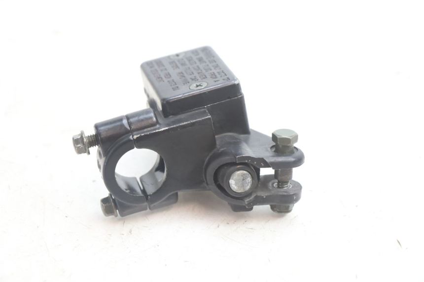 photo de BOMBA FRENO DELANTERO VASTRO R-ONE 4T 50 (2014 - 2022) - Otra perspectiva