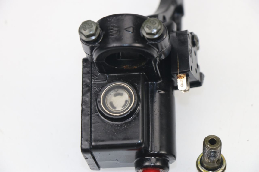 photo de BOMBA FRENO DELANTERO BHM REVENGER 50 (2009 - 2015) - Zoom estado de uso