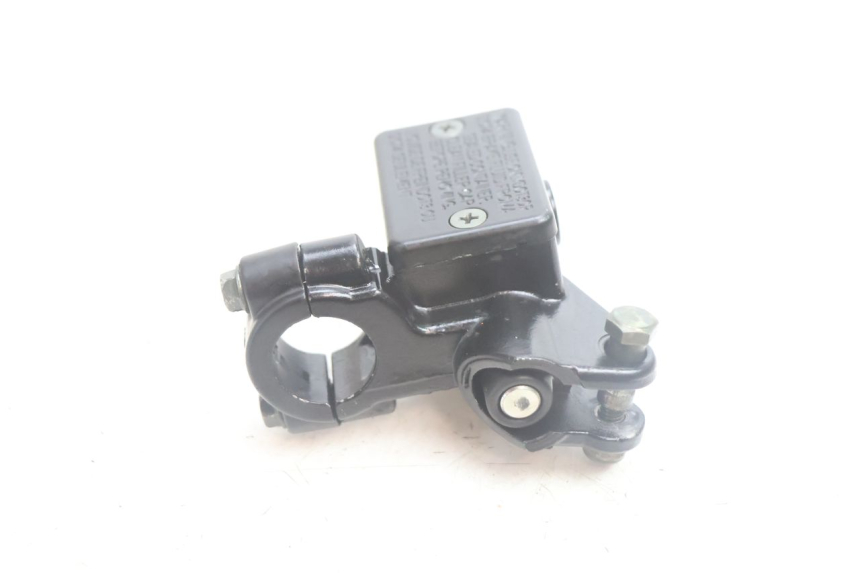 photo de CILINDRO MAESTRO DELANTERO APOLLO RFZ 150 - Primer plano técnico